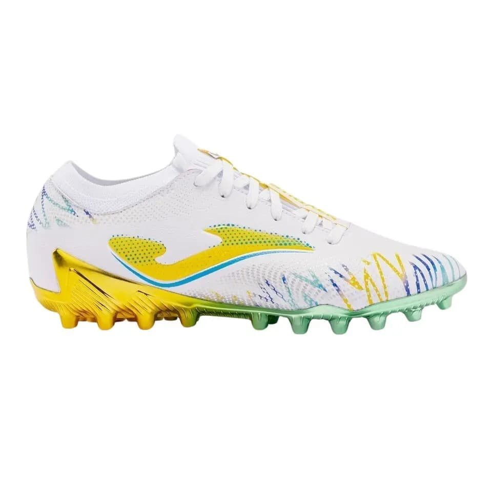 joma striker