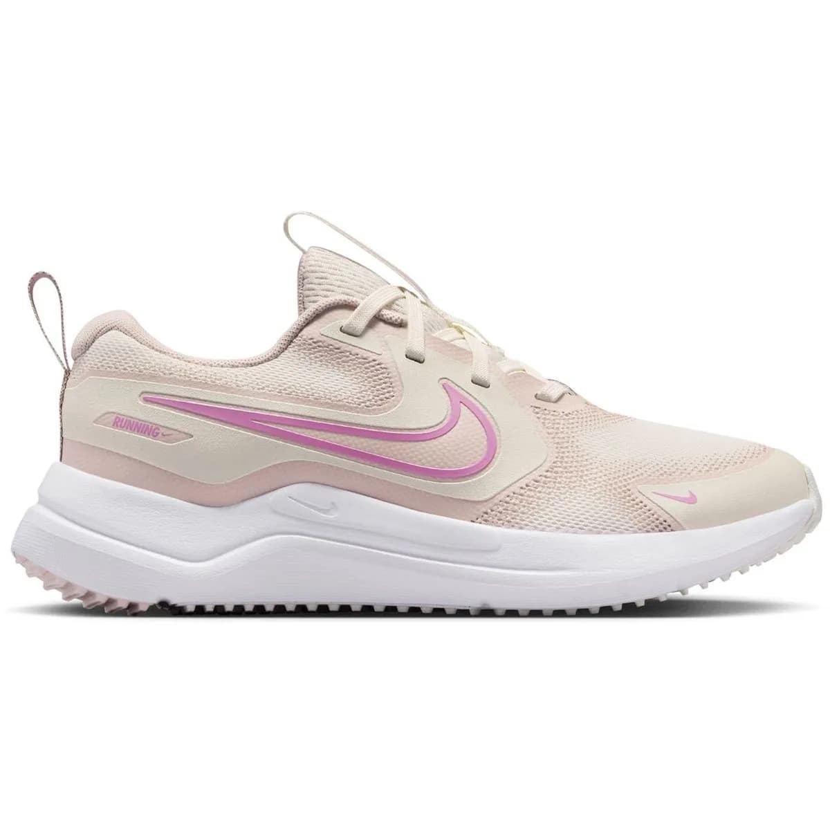 nike cosmic runner road
